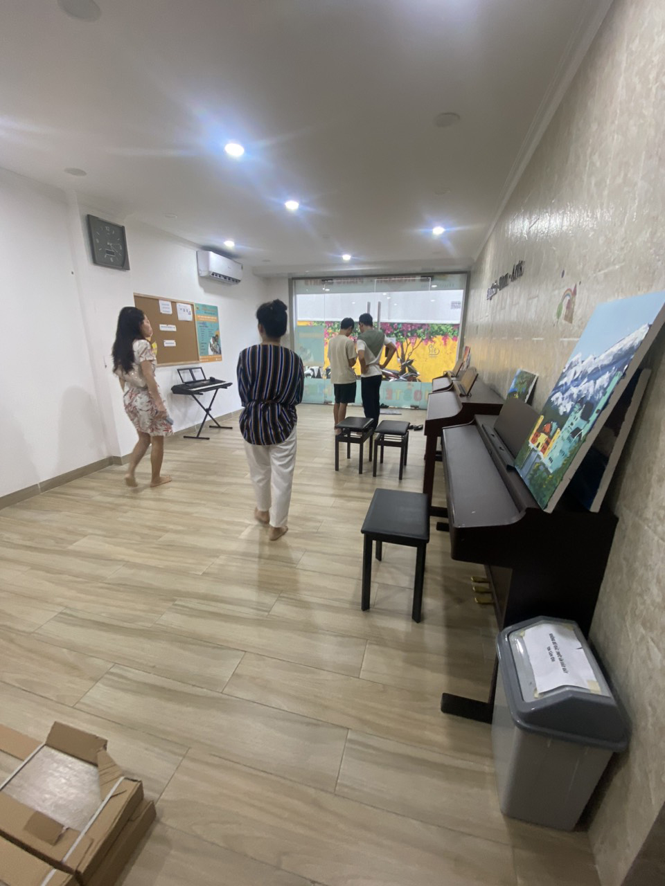 Cho thuê Mặt Bằng 2 hẻm lớn lối đi riêng Phan Xích Long, P2, Phú Nhuận